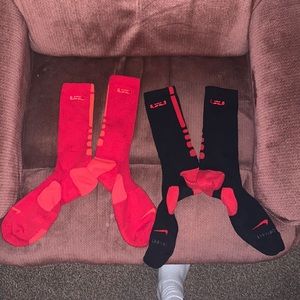 Nike Lebron Mens Black/Red Sock Bundle Size XL 12-15
